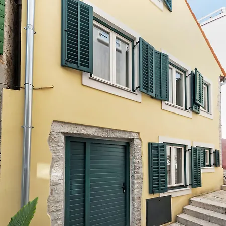 Yellow House Apartman Rovinj