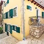 Yellow House * Rovinj