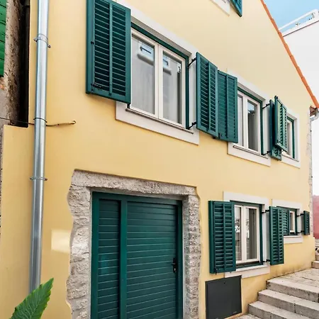 Yellow House