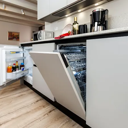 Yellow House Apartment